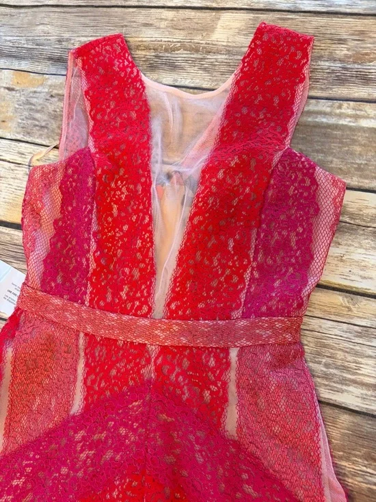 NEW BCBGMaxAzria Red Lace High-Low Tulle Skirt - Picture 7 of 12